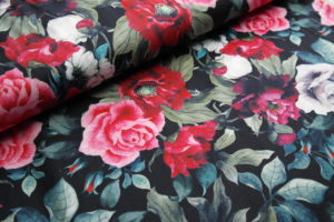 Jersey Viskose Rosen Blumen auf dunkelblau
