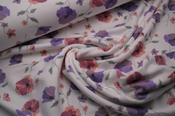 Alpenfleece Blumen auf cremeweiß