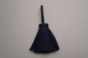 Quaste Tassel 60mm mit Aufhänger Gesamtlänge 11cm Kunstleder blau